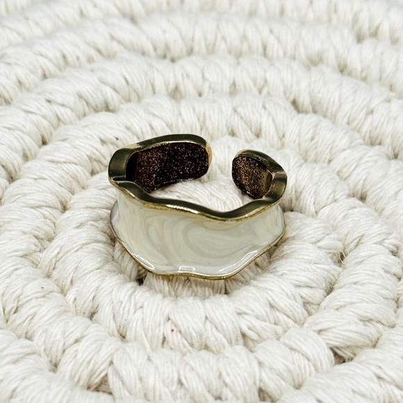 925 Bell Stone Trendy Elegant Creative Design Irregular Adjustable Ring - Picture 6 of 8